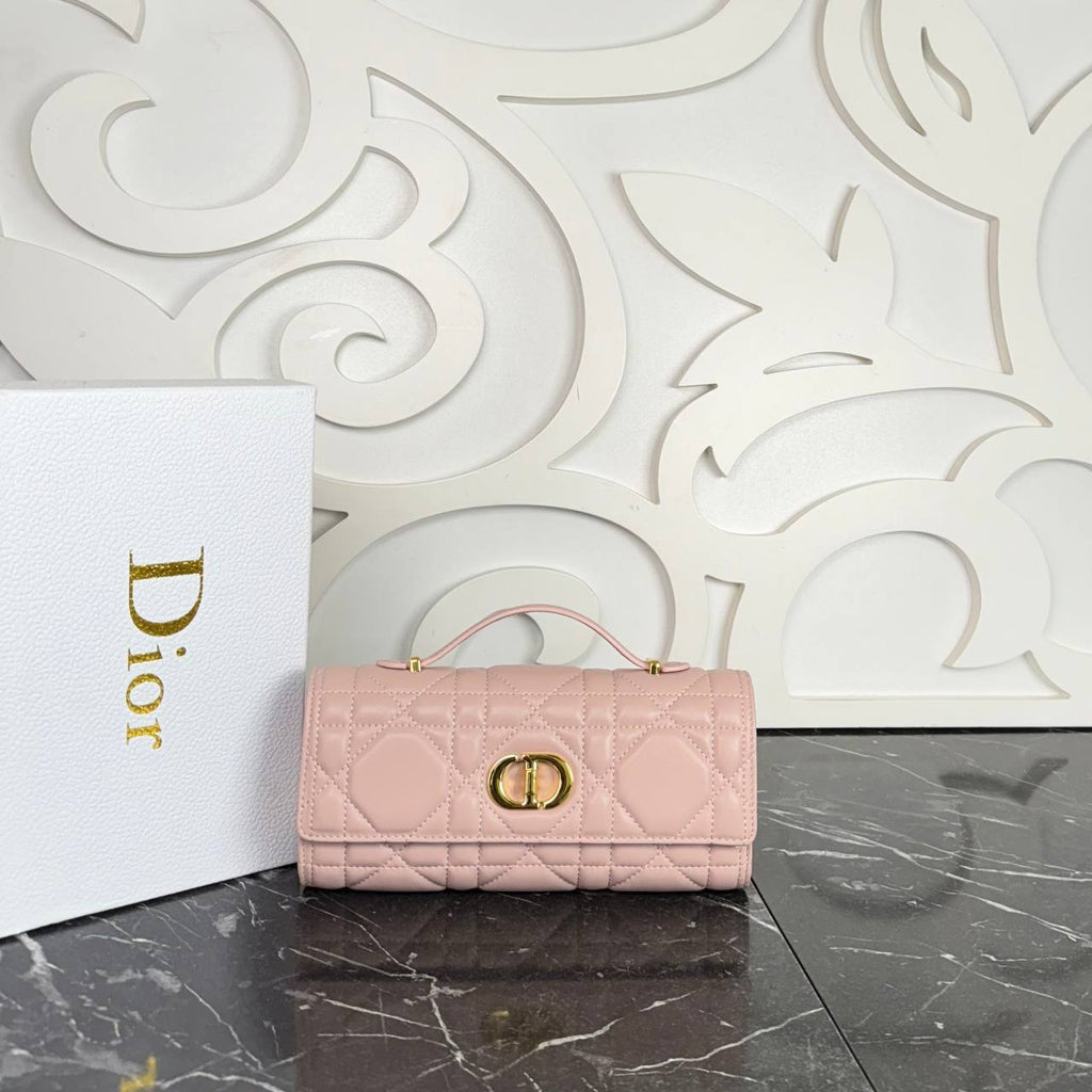 Christian Dior Dioramour Miss Caro Small 

24x10.5 cm
910186 ⭐️