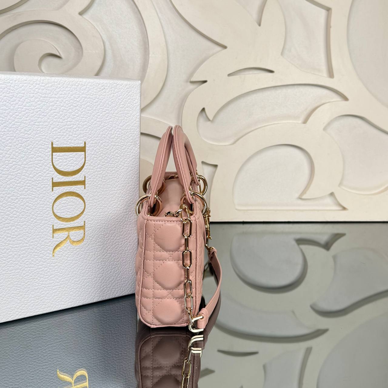 Christian Dior D-Joy Medium Bag

22x12 cm 
910517 ⭐️