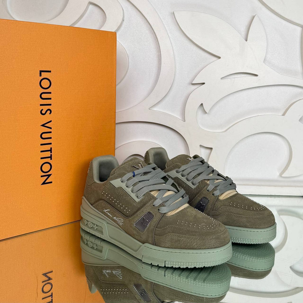 Louis Vuitton Trainer Stone Sneakers

6974 ⭐️