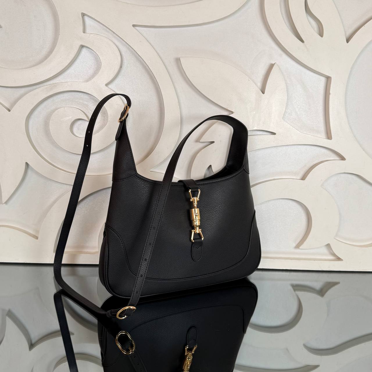 Gucci Jackie Medium Bag

32x20 cm
910599 ⭐️