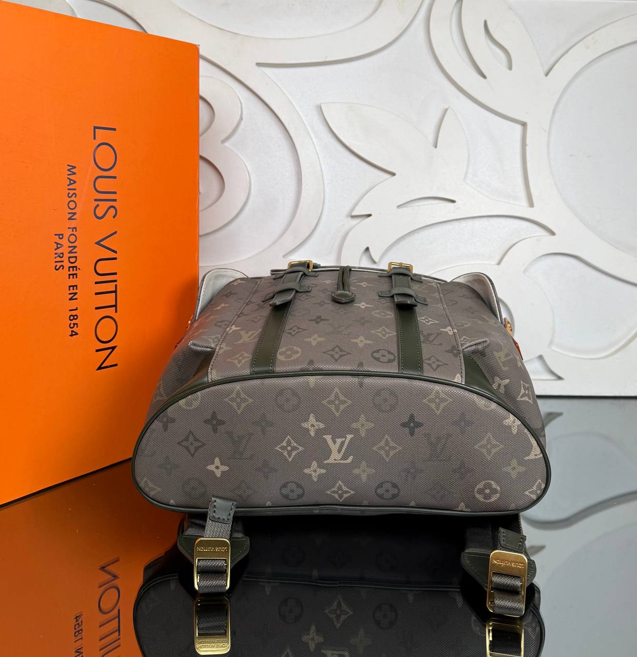 Louis Vuitton Christopher Backpack MM

910471 ⭐️