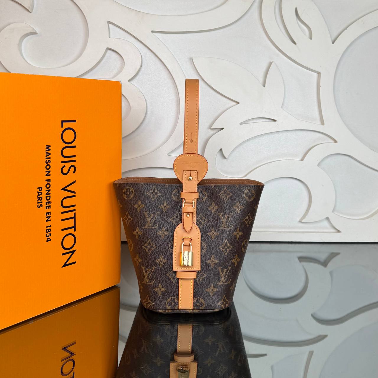 Louis Vuitton All In BB

210087 ⭐️