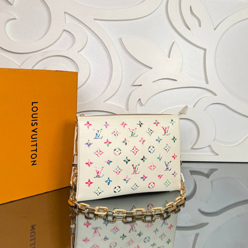 Louis Vuitton Coussin PM 

910238 ⭐️