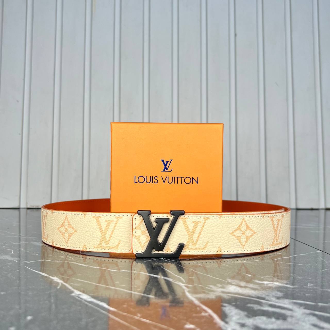 Louis Vuitton Kemer 4 cm
