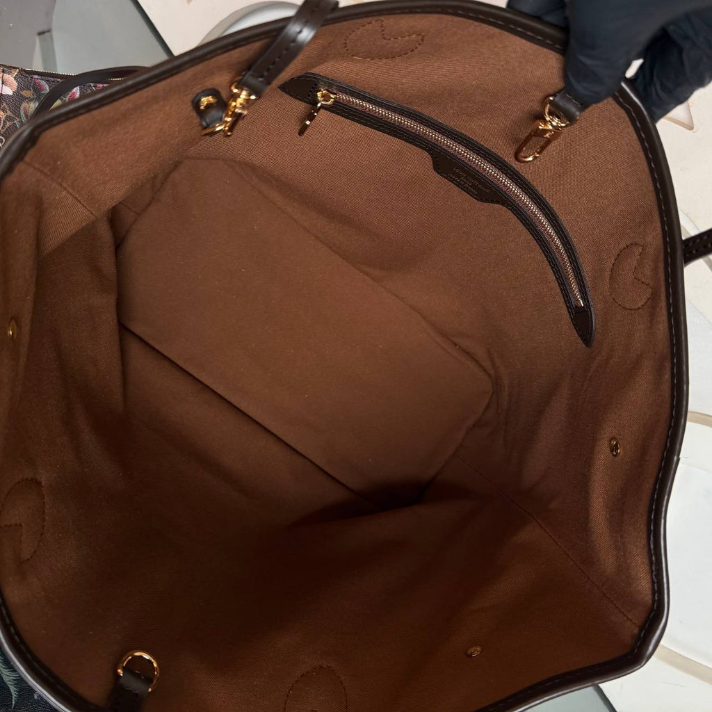 Louis Vuitton Neverfull MM

910624