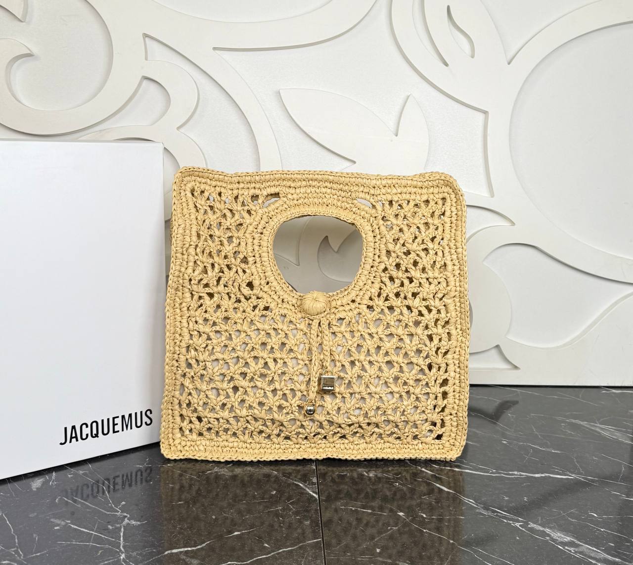 Jacquemus The Spaiggia Raffia Tote Bag 

32x32 cm
910276 ⭐️