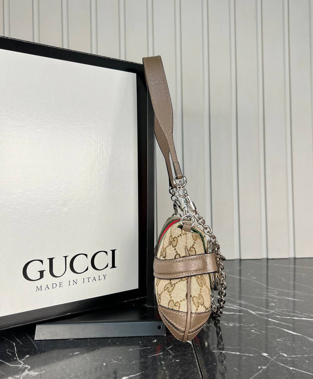 Gucci Horsebit Chain Medium Shoulder Bag

29x13 cm 
5773-2 ⭐️