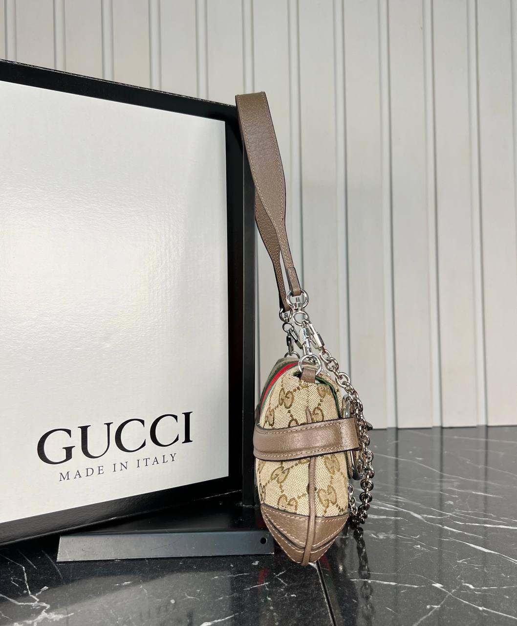 Gucci Horsebit Chain Medium Shoulder Bag

29x13 cm 
5773-2 ⭐️