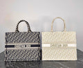 Christian Dior Book Tote Big

42x36 cm 
5656-2