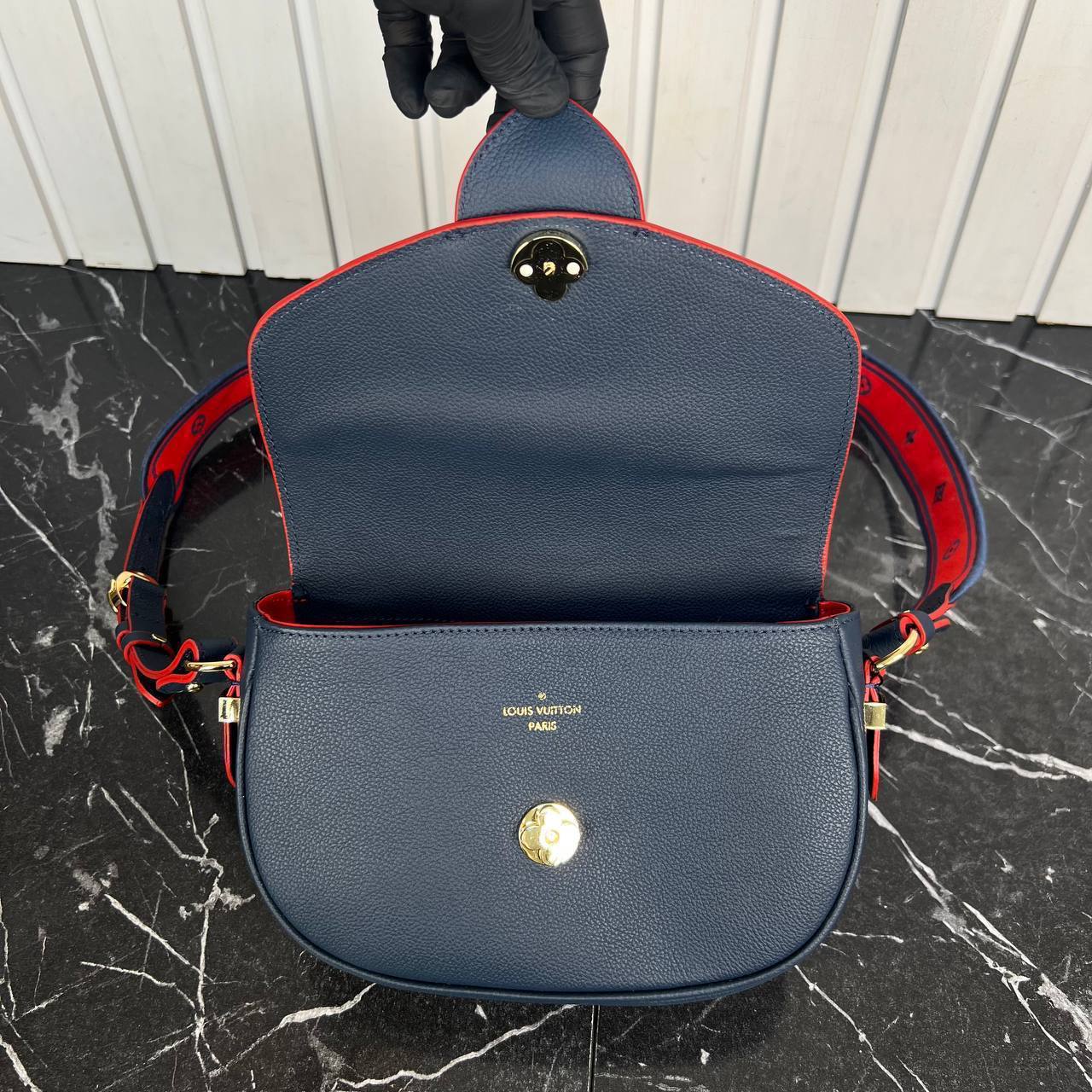 Louis Vuitton Pont 9 Soft MM Bag

758-1 ⭐️