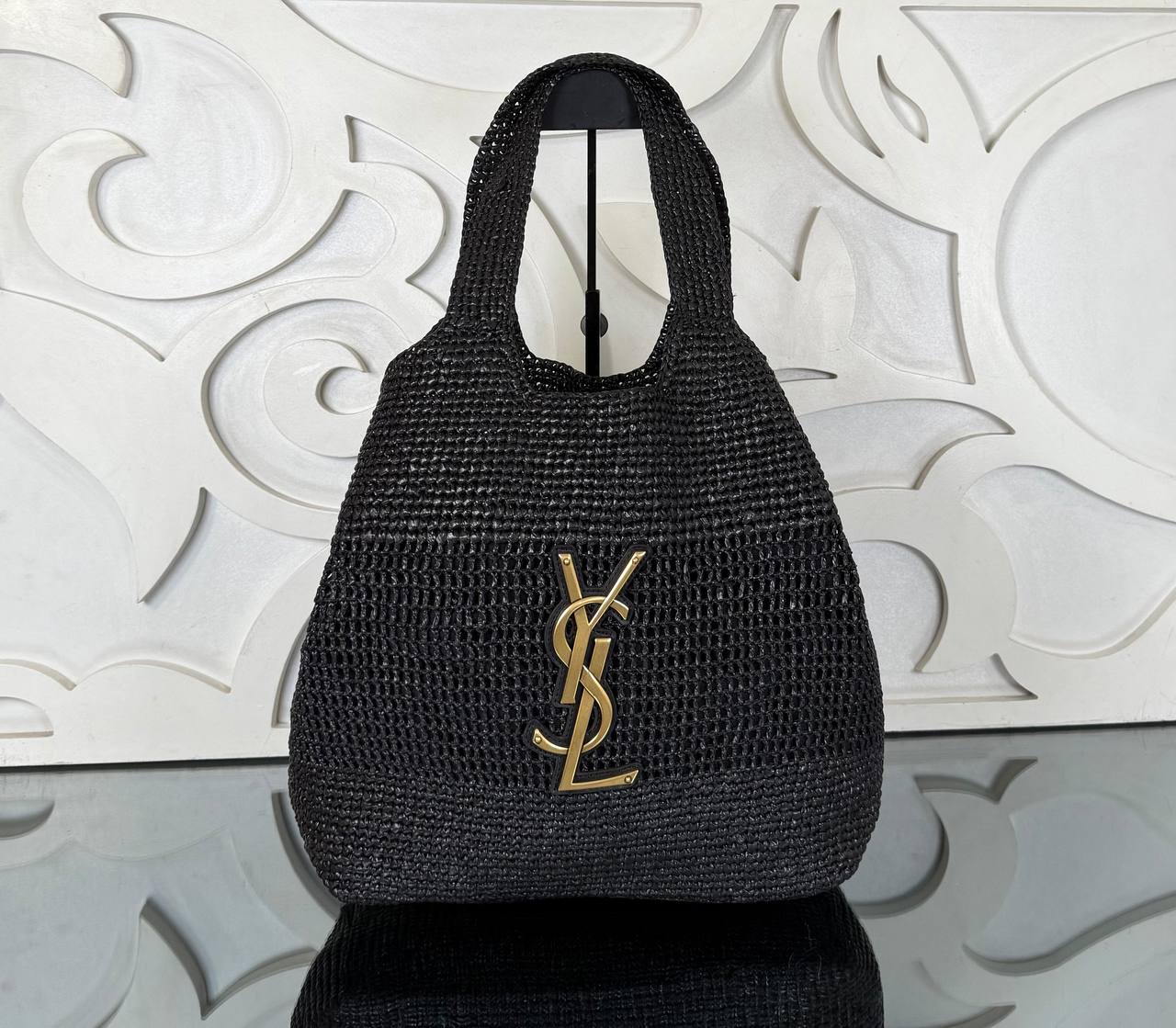 Saint Laurent Icare Medium in Raffia 

31x28 cm 
910973 ⭐️