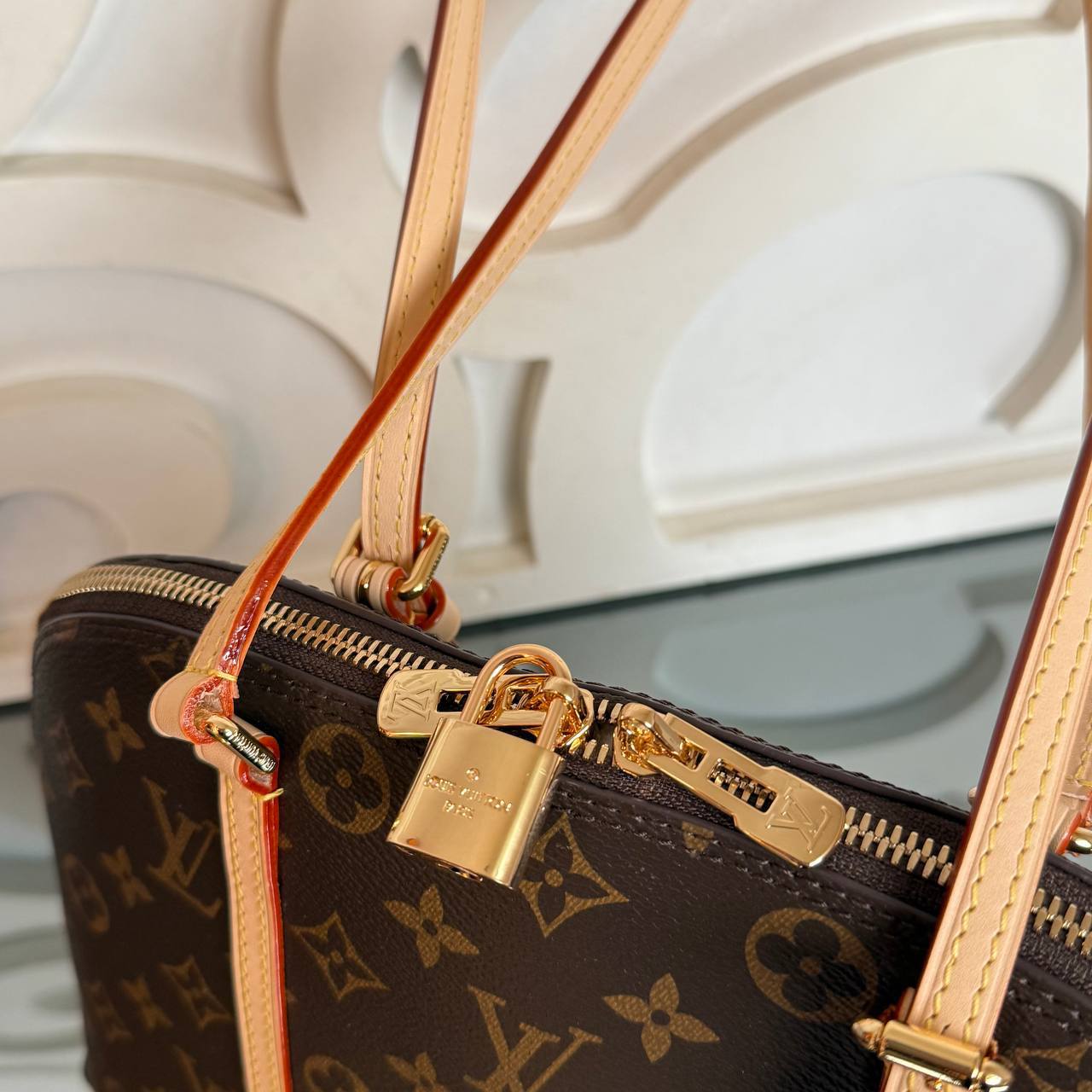 Louis Vuitton Squire East West

910584 ⭐️