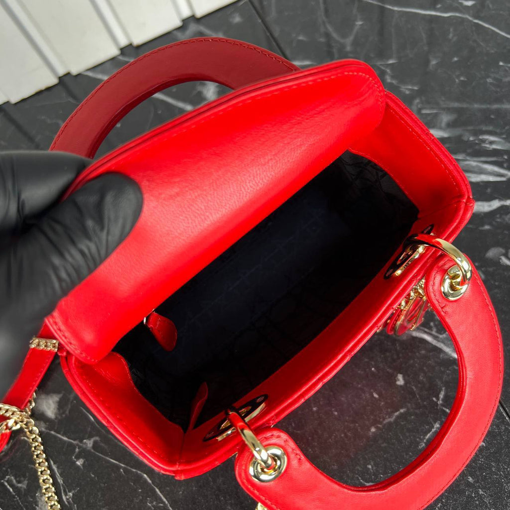 Christian Dior Lady Dior Bag Small 

16x16 cm 
5437-1