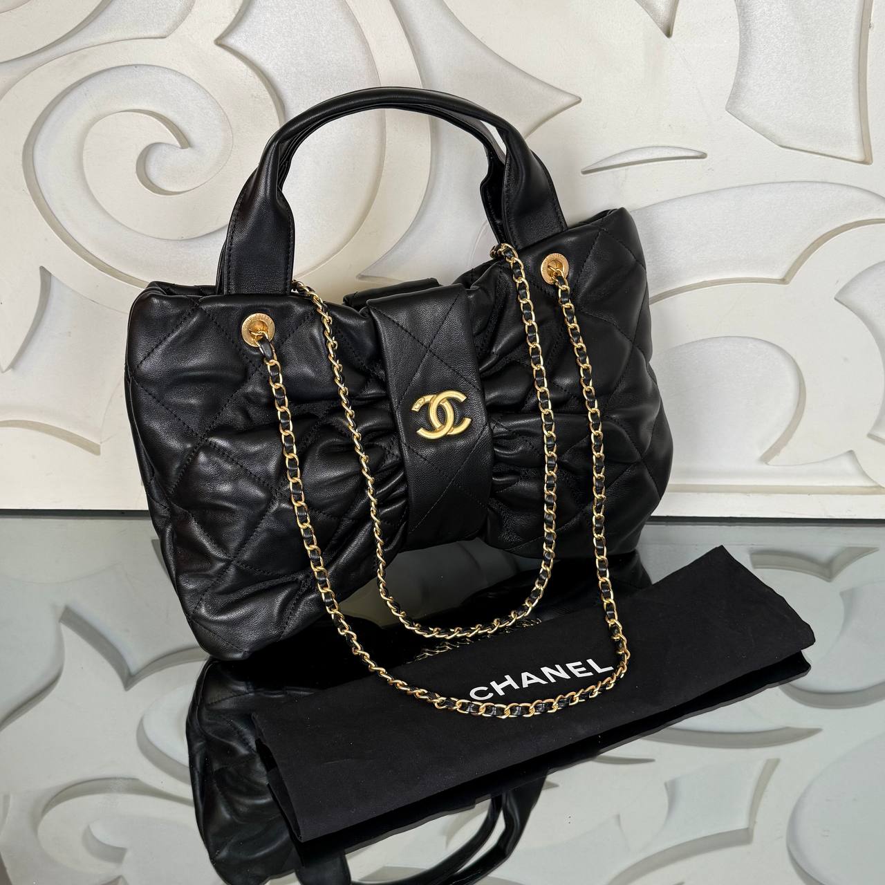 Chanel Bow Bag 

36x26 cm
910399 ⭐️