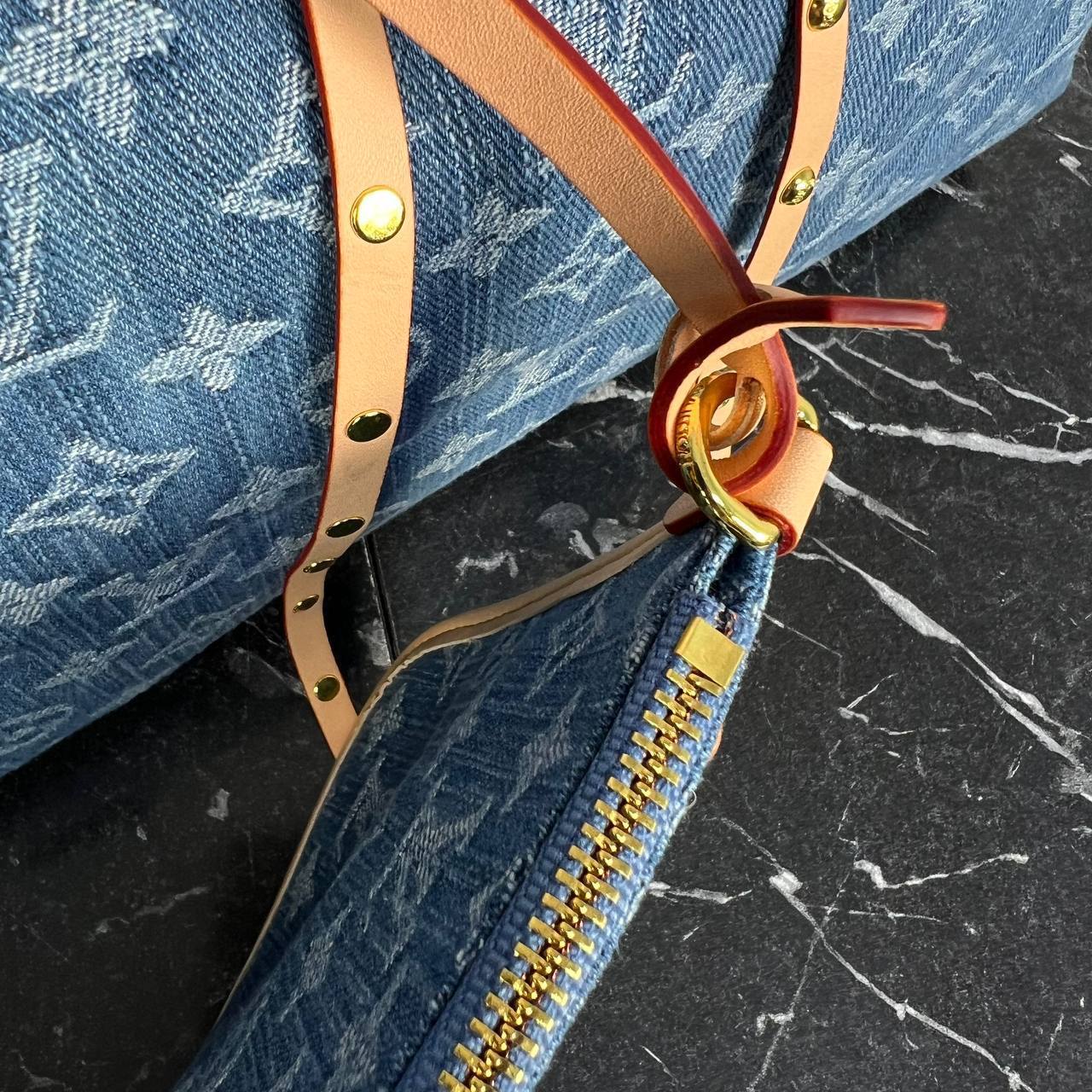 Louis Vuitton CarryAll MM Denim

5980-1