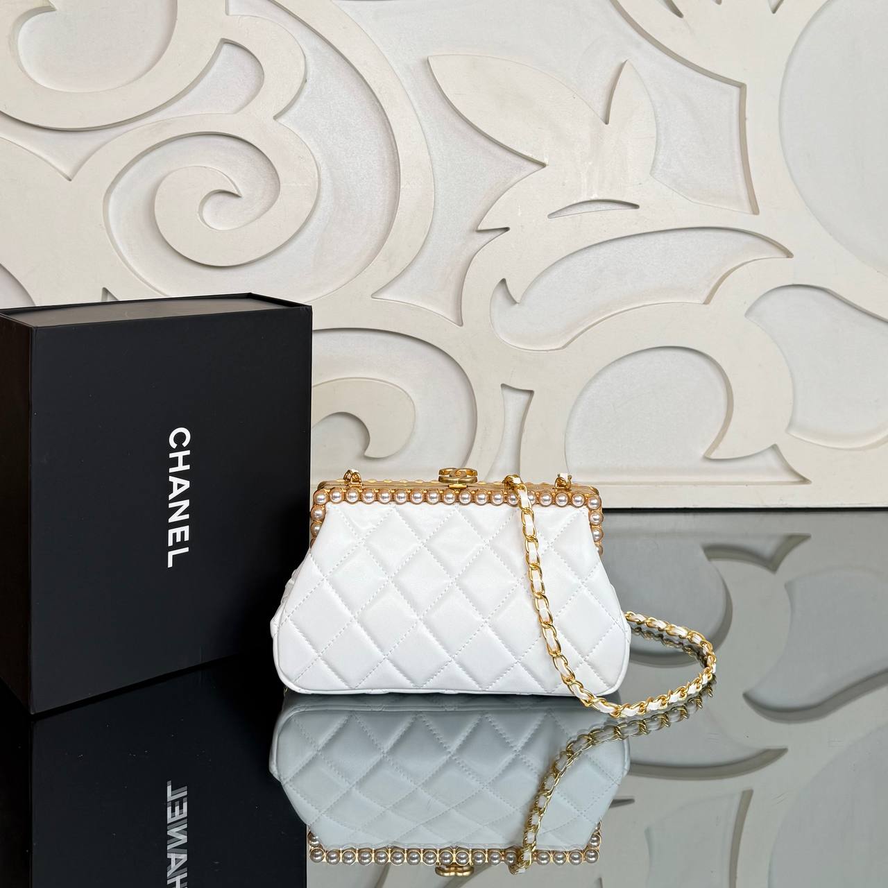 Chanel Mini Clutch

20x11.5 cm
910759 ⭐️