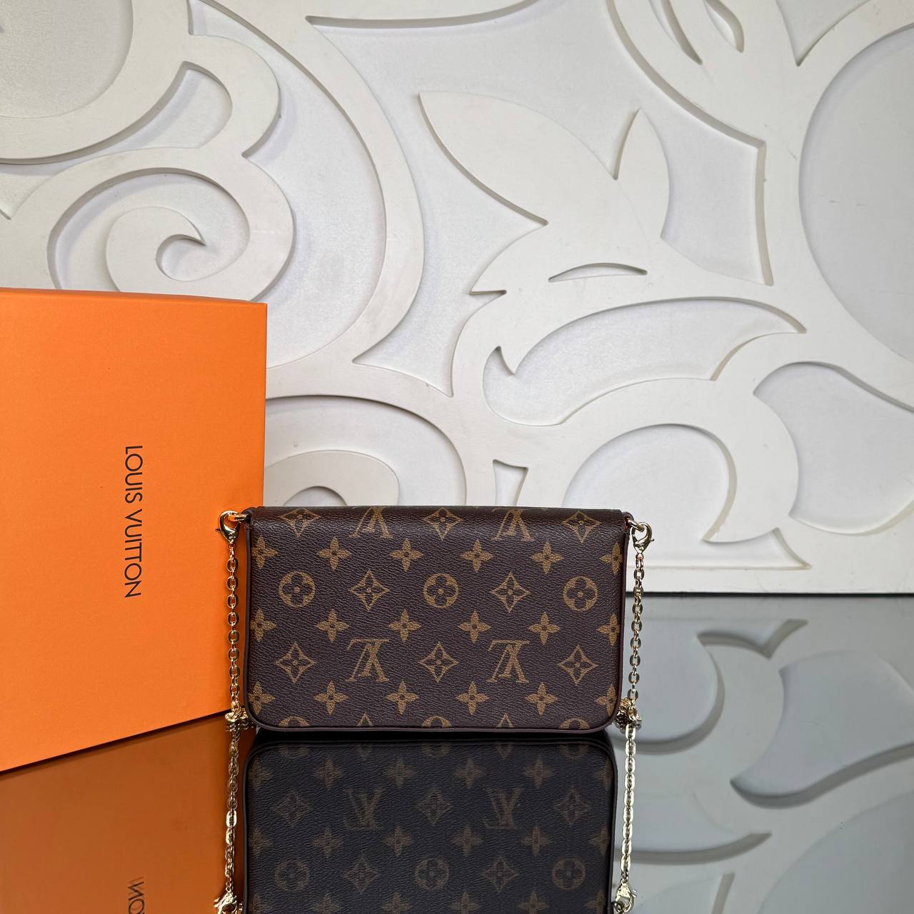 Louis Vuitton Felicie Pochette Monogram 

96.A ⭐️