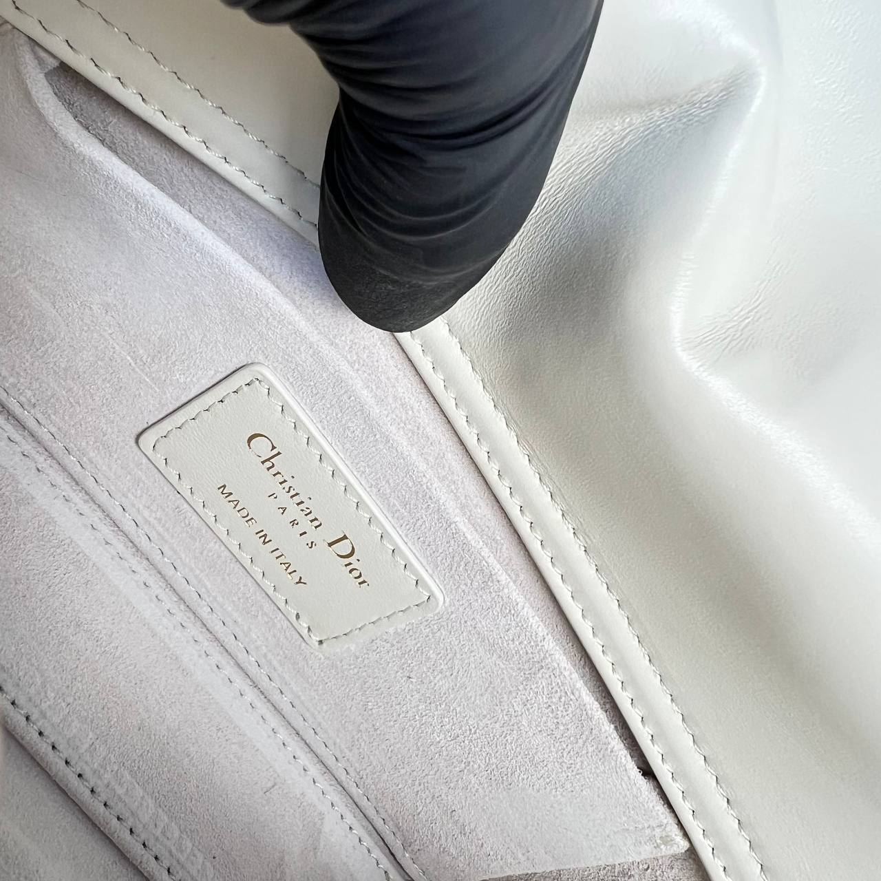 Christian Dior D-Joy Small

22x11.5 cm
5859 ⭐️