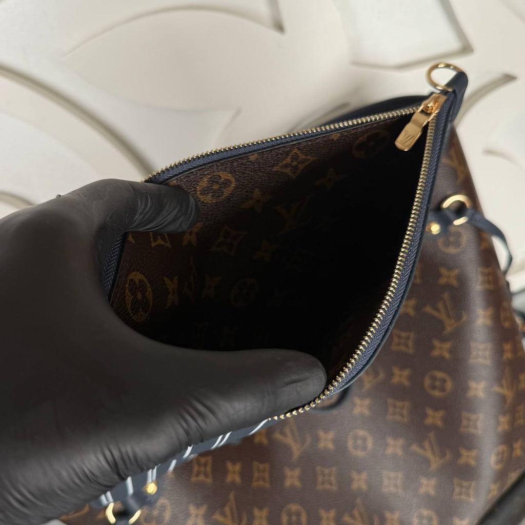 Louis Vuitton Neverfull Bandouliere Inside Out BB
Big size 42x28
19x16 cm small size 
210005 ⭐️