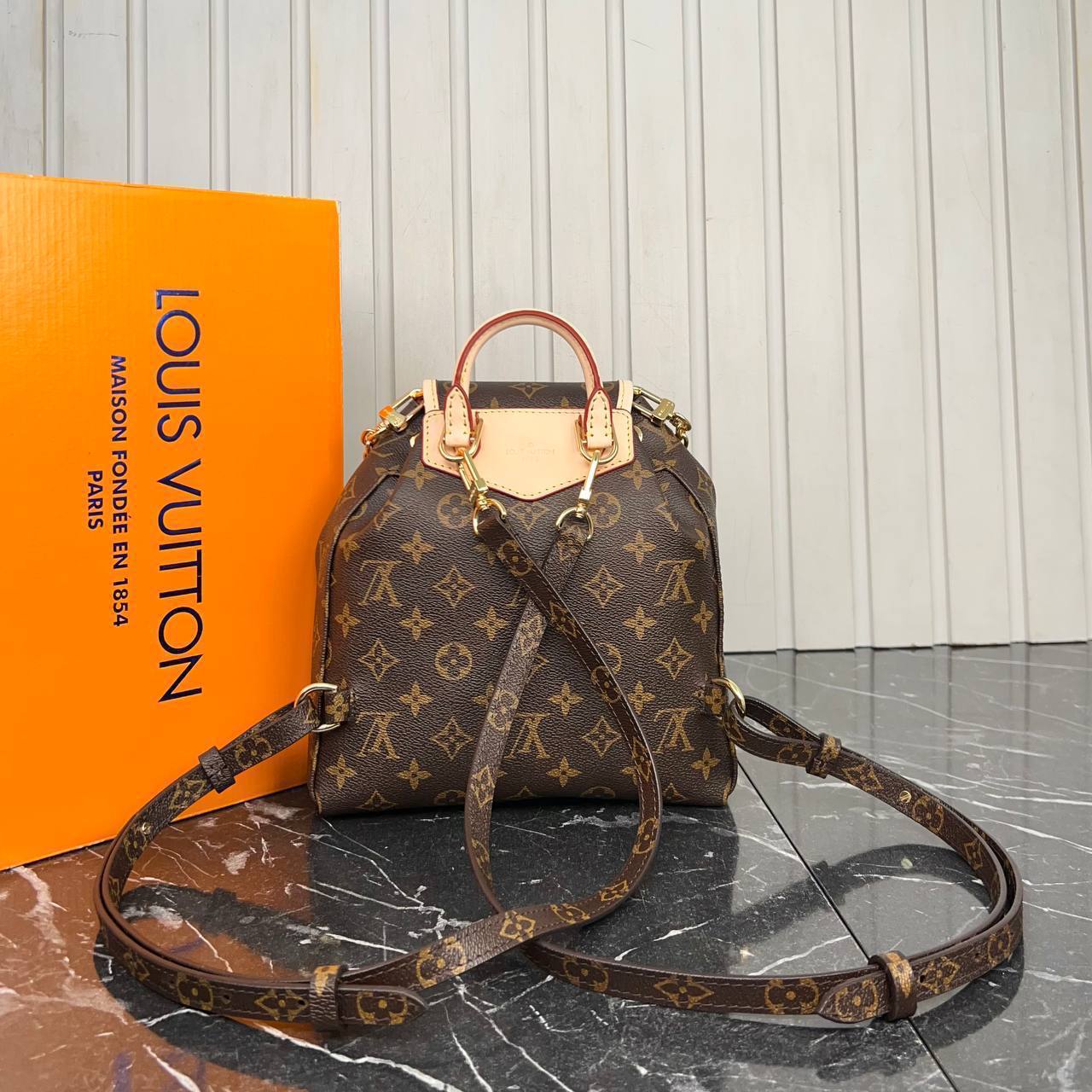 Louis Vuitton Excursion PM Backpack

6448