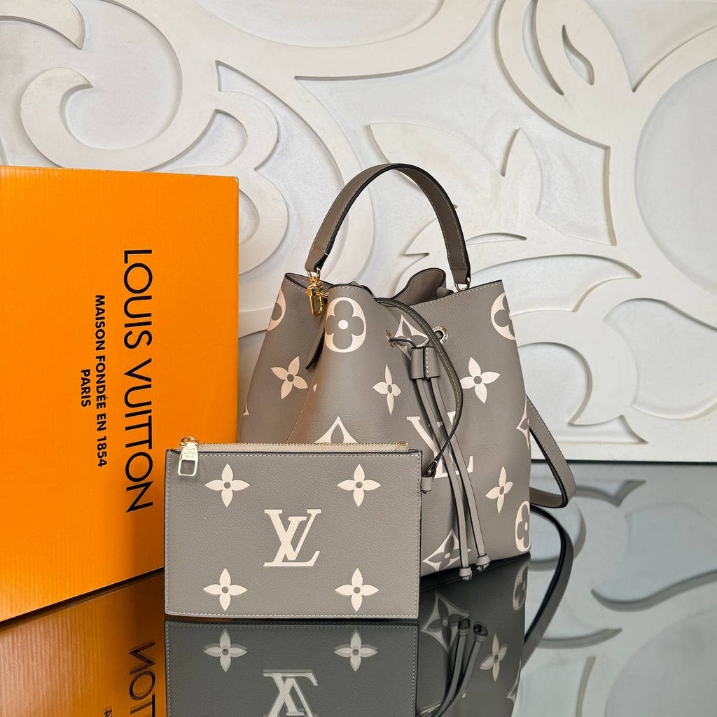 Louis Vuitton NeoNoe Bag

5759-1 ⭐️