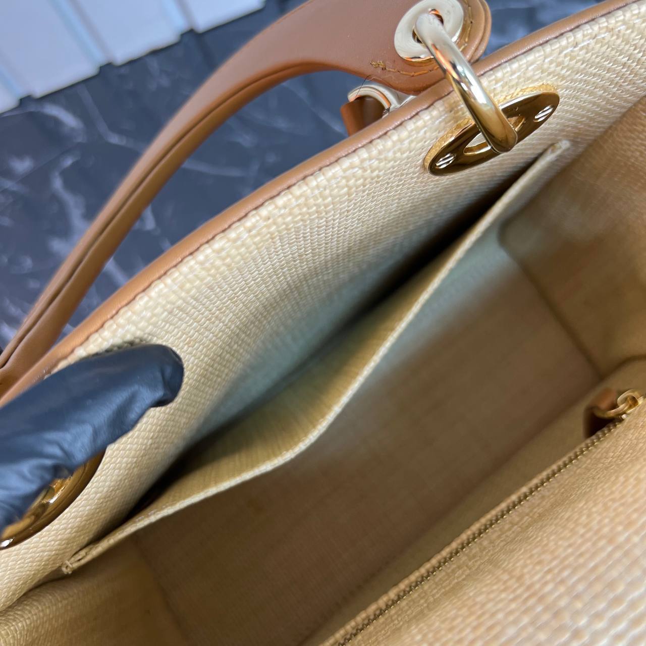 Christian Dior Lady Dior Raffia Bag Medium 

24x20 cm 
5479-2 ⭐️