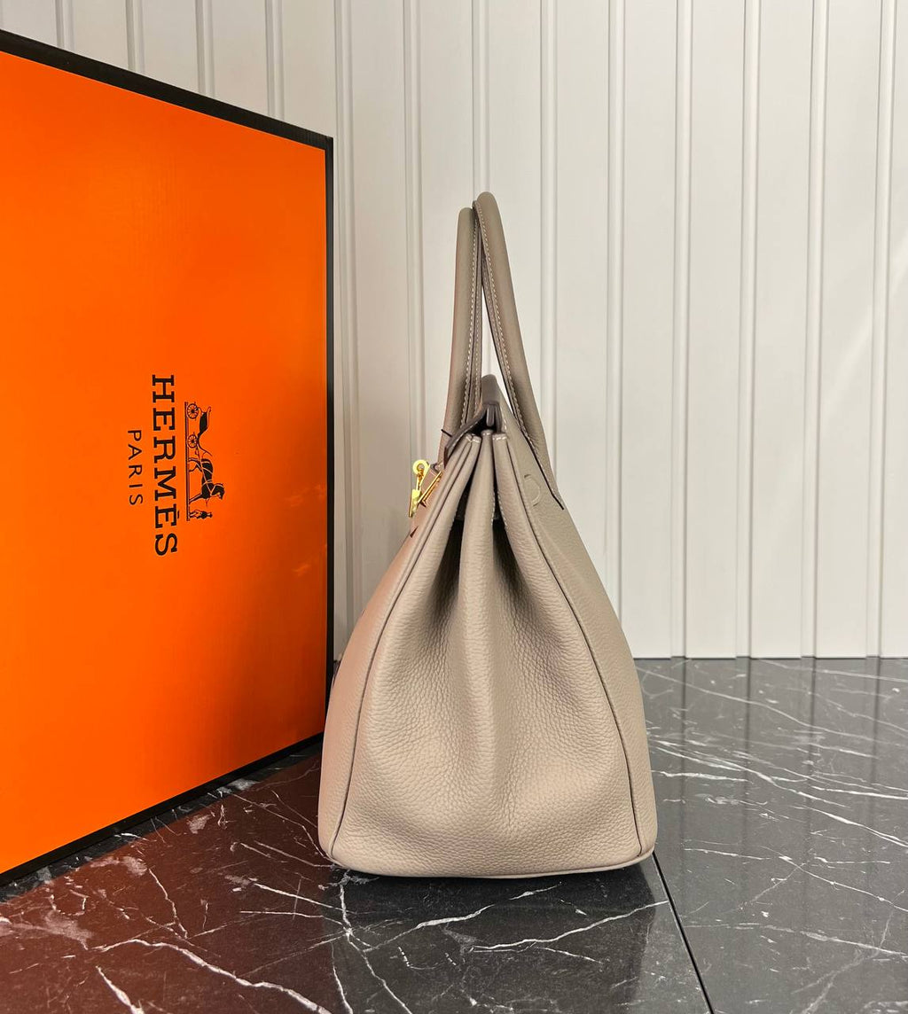 Hermes Birkin Bag 35 Cm 

35x27 Cm