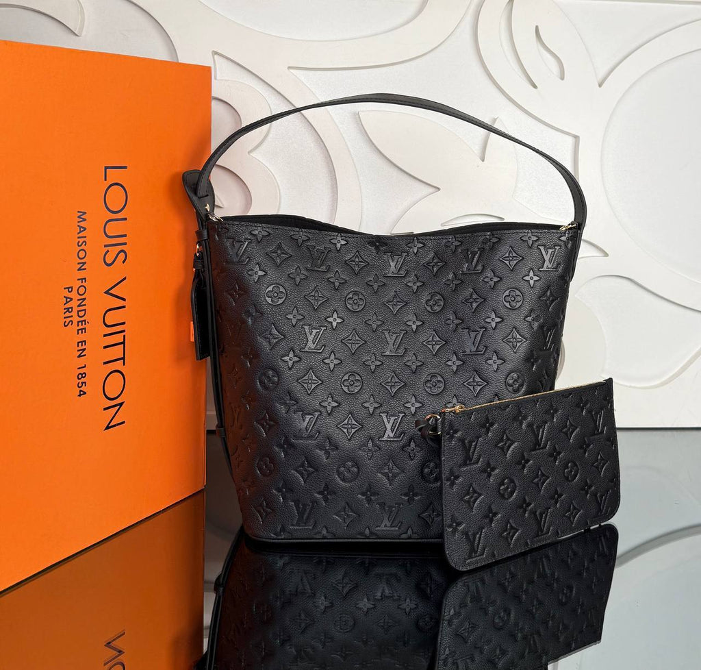 Louis Vuitton All In GM

910007 ⭐️