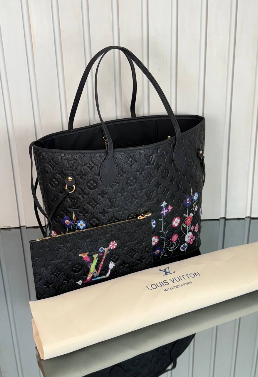 Louis Vuitton LV x TM Neverfull MM

910126 ⭐️