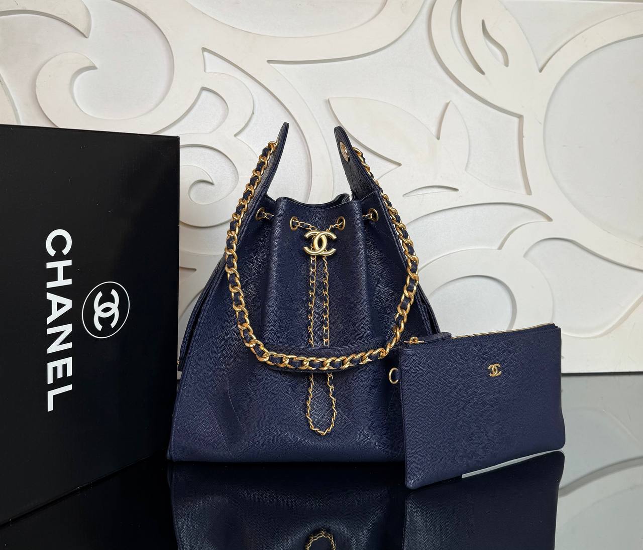 Chanel 25 Medium Handbag

29x27 cm
210111 ⭐️