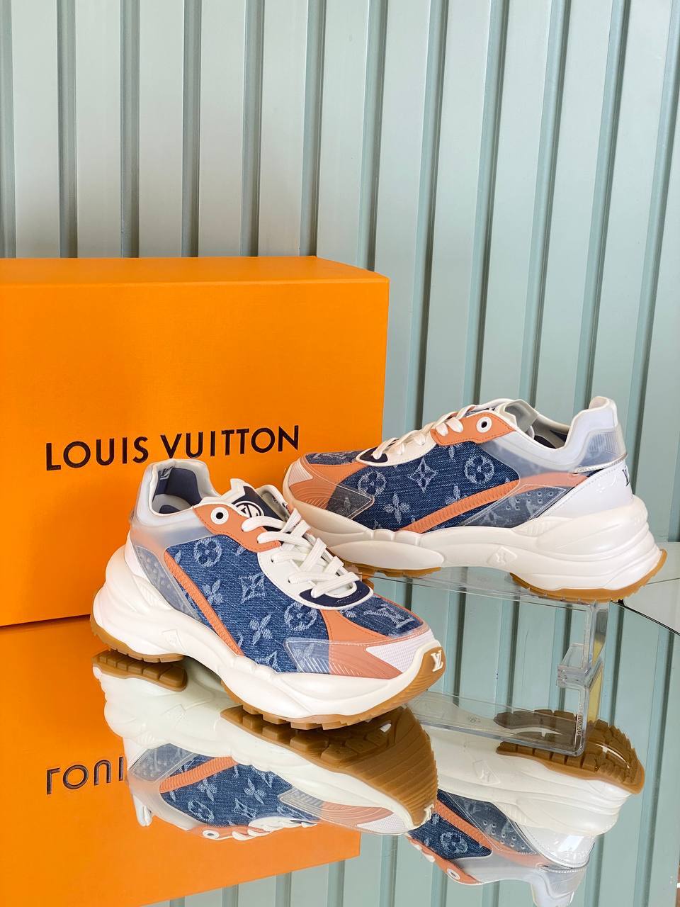 Louis Vuitton Run 55 Sneakers 

3793-2 ⭐️