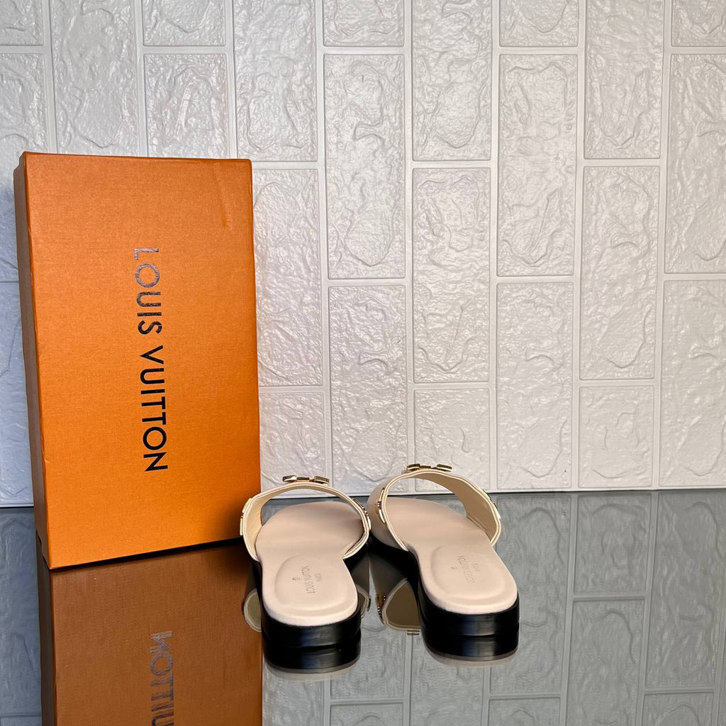 Louis Vuitton Mare Flat Mule

911256 ⭐️