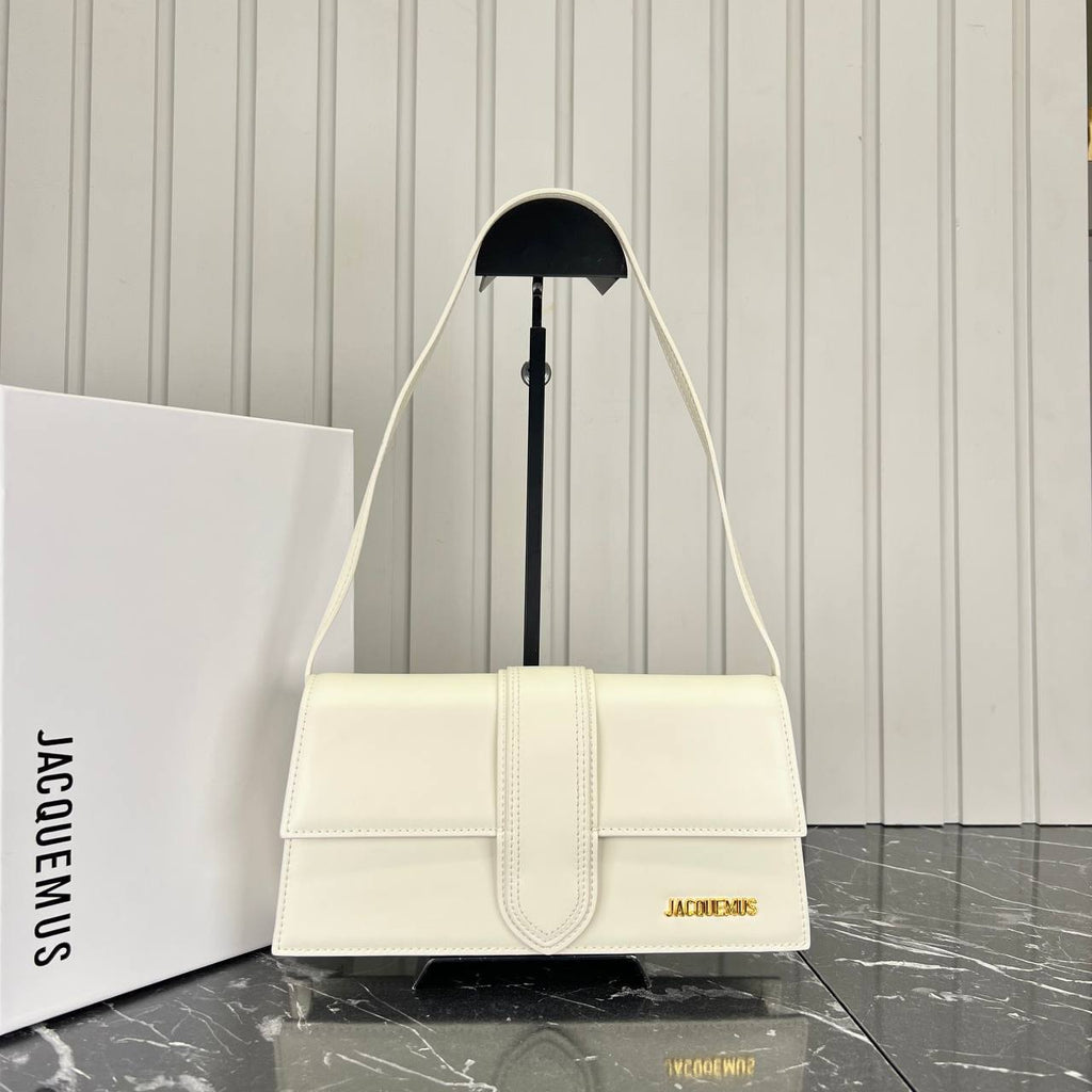 Jacquemus Lee Petit Bambino 

28x15 cm
5736-1 ⭐️