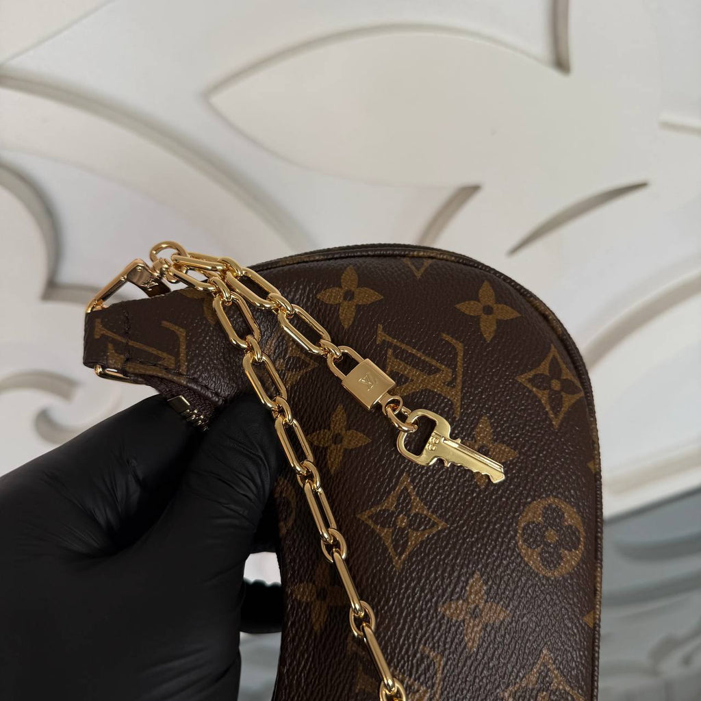 Louis Vuitton Catchy PM Bag

910332 ⭐️