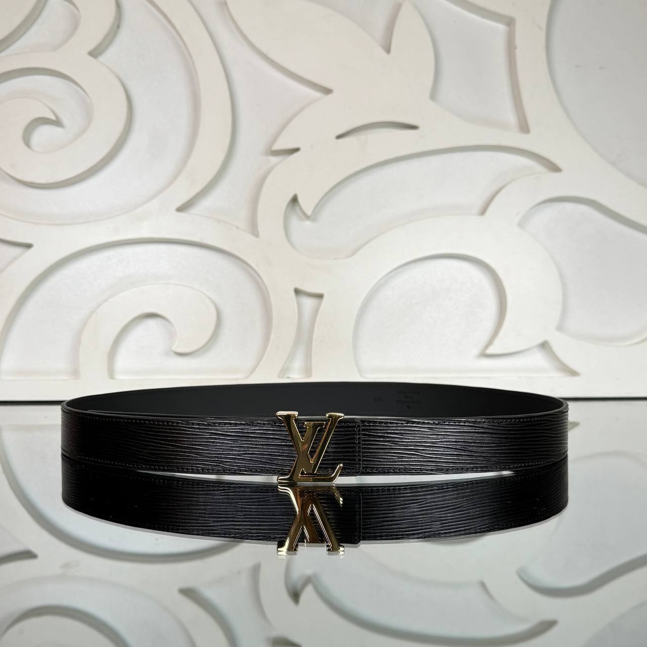 Louis Vuitton Dimension 30 mm Belt

217055 ⭐️