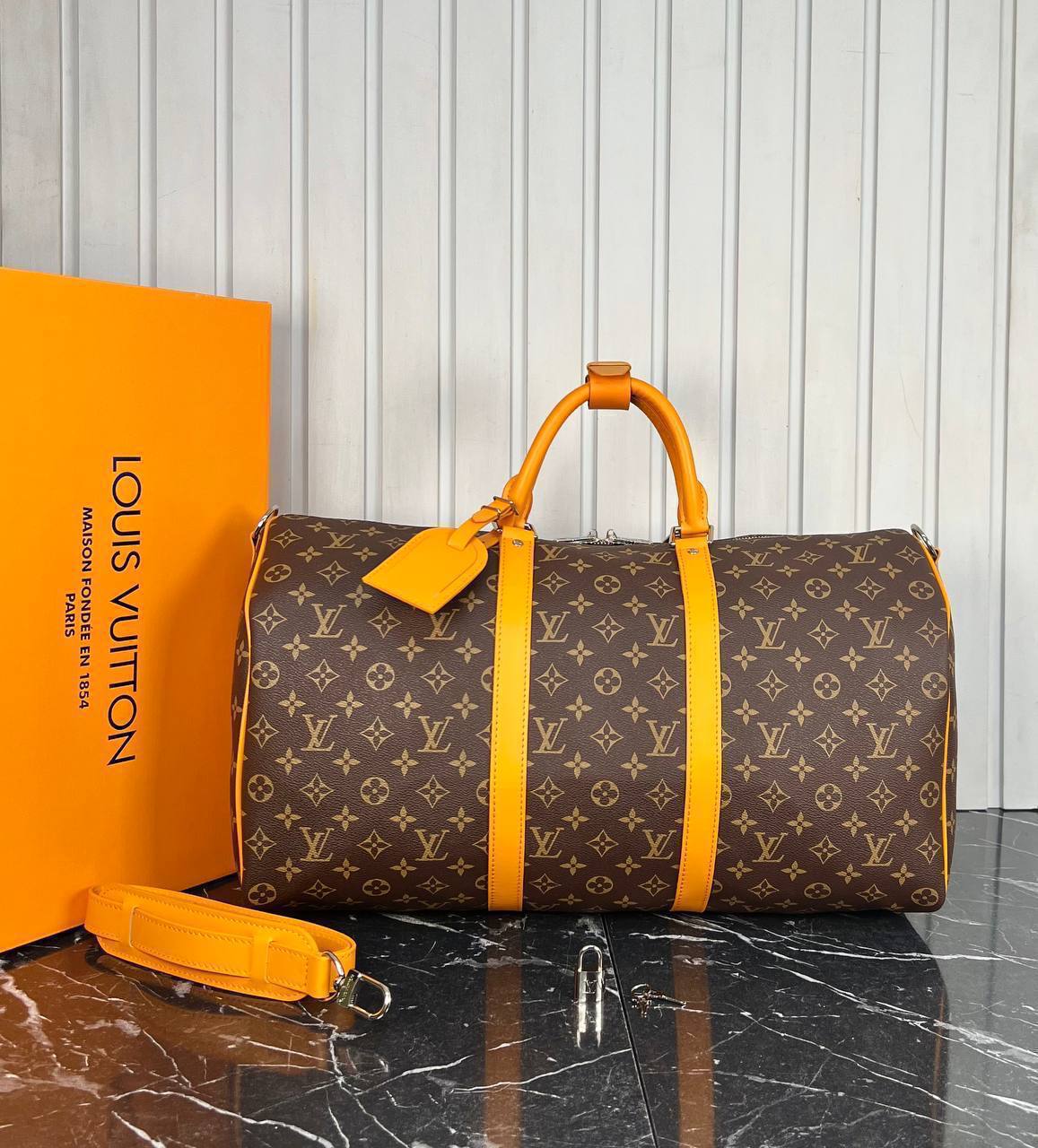 Louis Vuitton Keepall Bandouliere 50 cm

5575 ⭐️