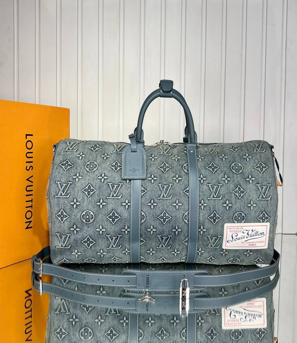 Louis Vuitton Keepall Banouliere Denim 50

5735-14 ⭐️