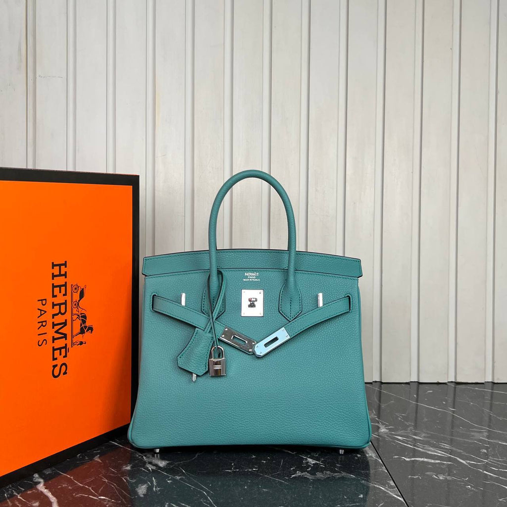 Hermes Birkin Bag 30 cm 

30x22 cm 
5071 ⭐️
