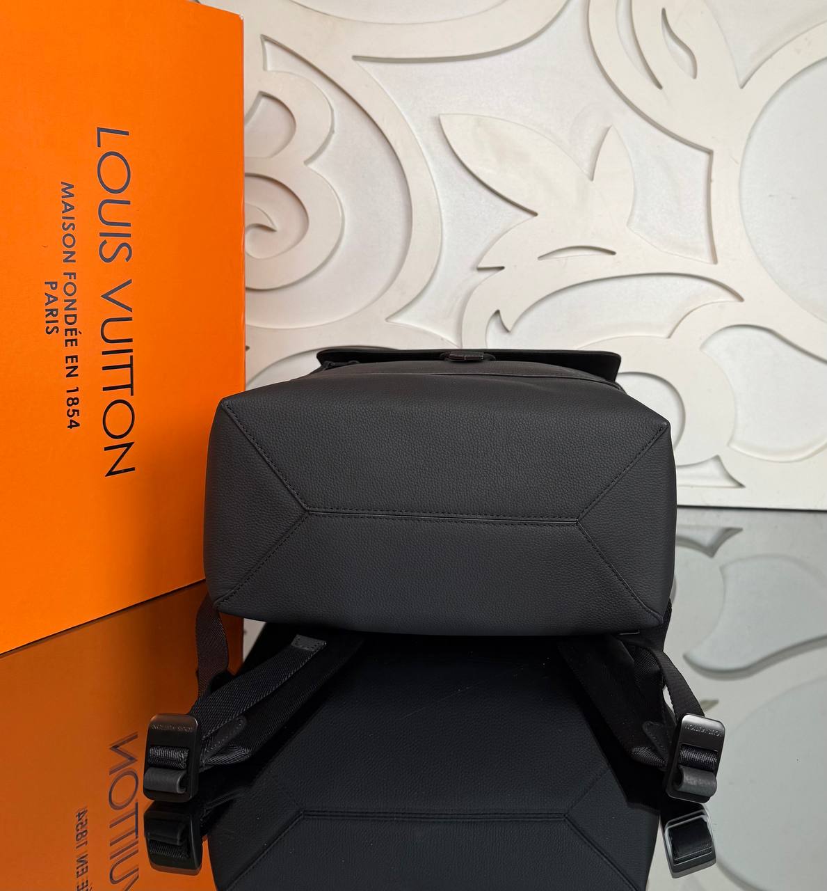 Louis Vuitton Fastline Backpack

910457 ⭐️