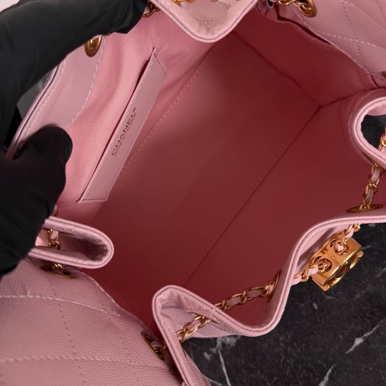 Chanel 25 Small Handbag

29x19 cm
910139 ⭐️