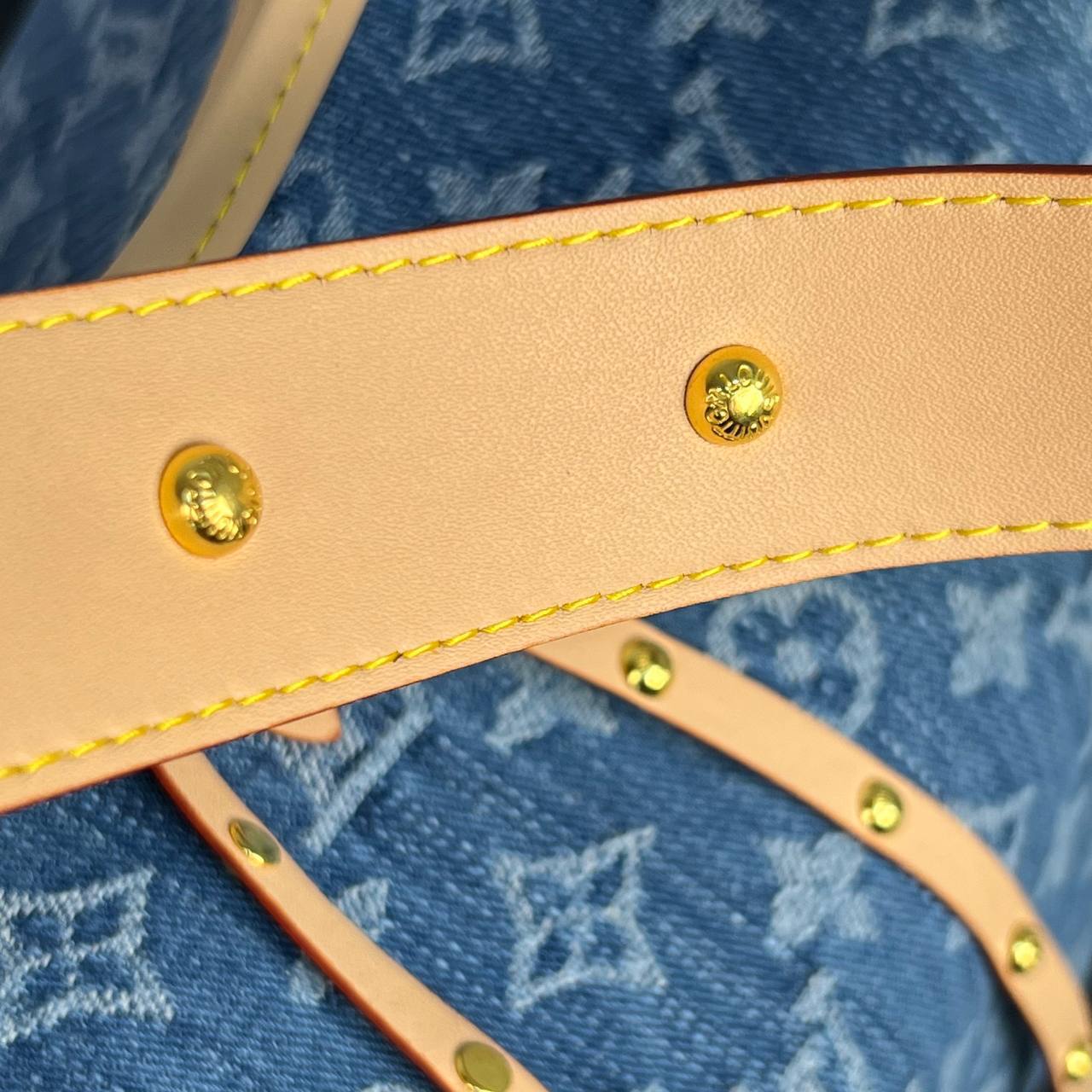 Louis Vuitton CarryAll MM Denim

5980-1