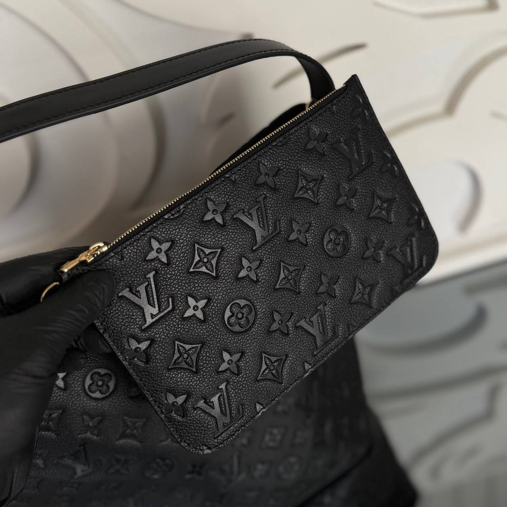 Louis Vuitton All In GM

910007 ⭐️