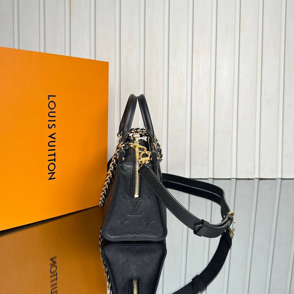 Louis Vuitton OnTheGo East West

5749-1 ⭐️