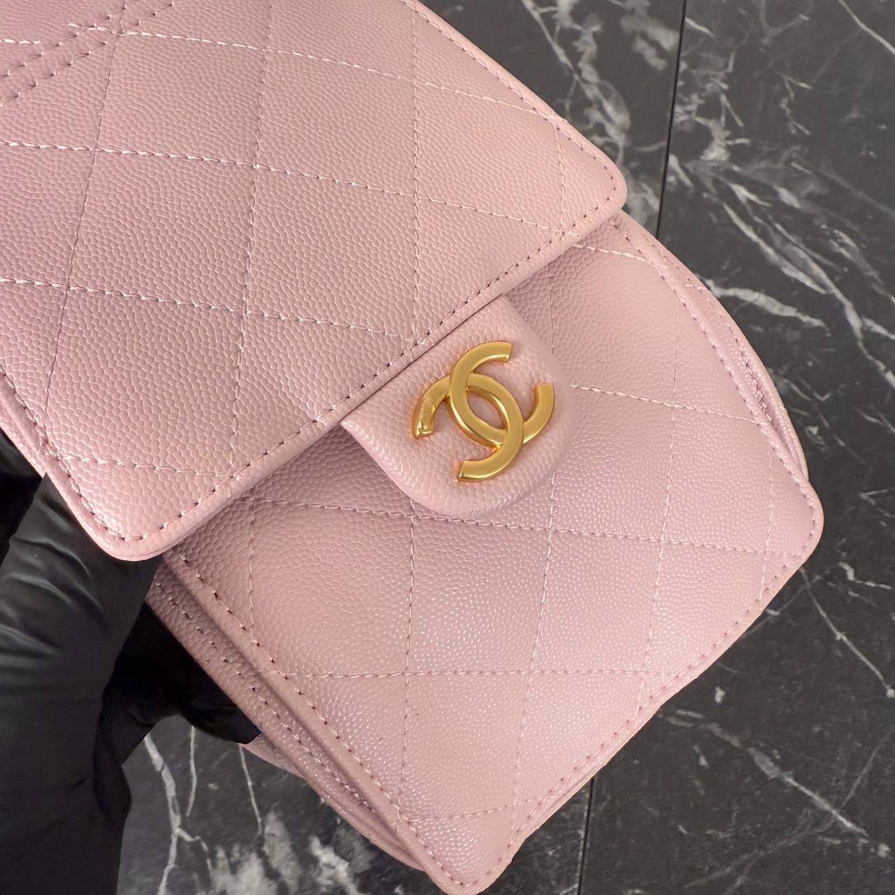 Chanel 25 Small Handbag

29x19 cm
910139 ⭐️