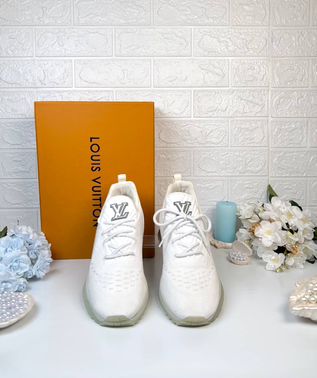 Louis Vuitton Sneaker 

3741-2 ⭐️