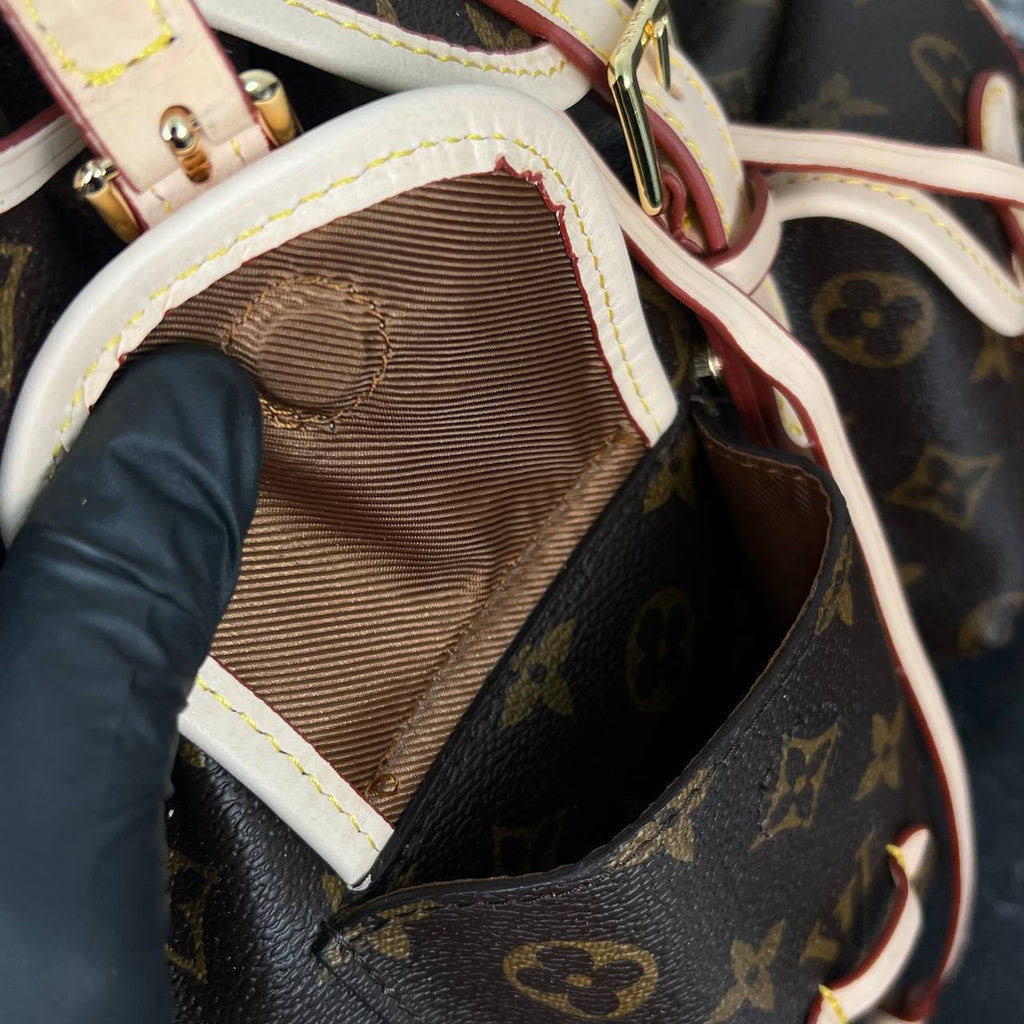 Louis Vuitton Excursion PM Backpack

6448
