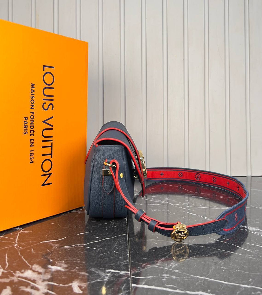 Louis Vuitton Pont 9 Soft MM Bag

758-1 ⭐️