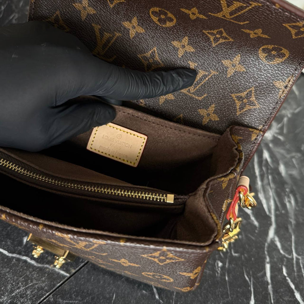 Louis Vuitton Pochette Metis East West 

5580-1 ⭐️
