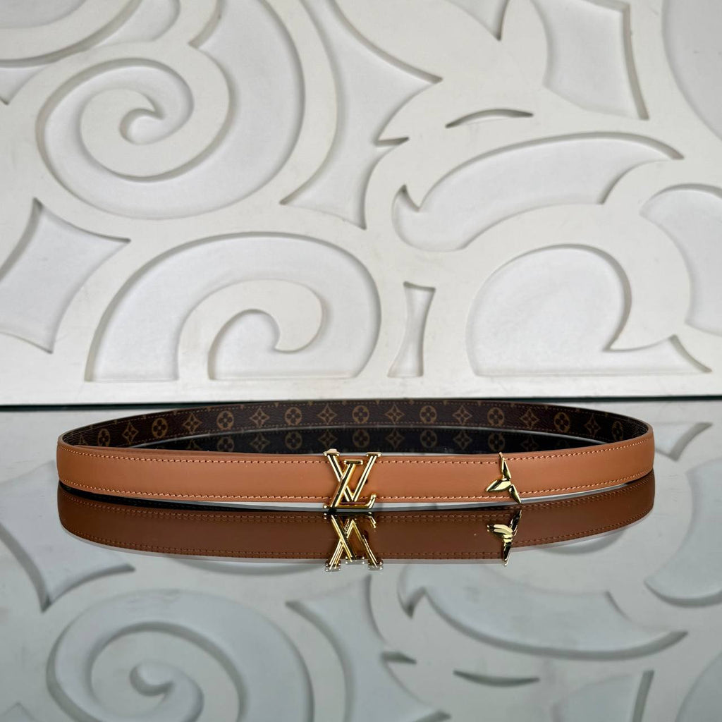 Louis Vuitton Pretty LV 20 mm Reversible Belt

217037 ⭐️