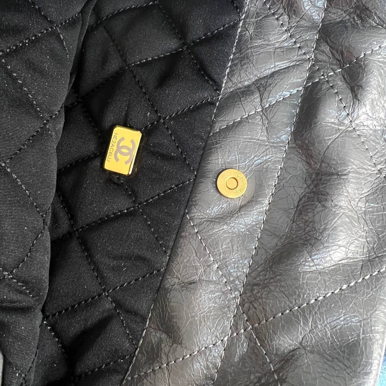 Chanel 22 Handbag

33x39 cm 
5648 ⭐️